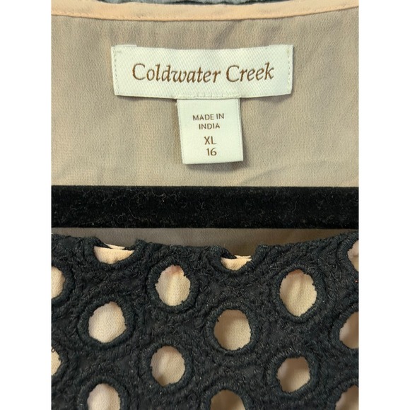 Coldwater Creek Black Eyelet Short Sleeve Cut-Out Blouse Women's Size XL/16 - Picture 4 of 9